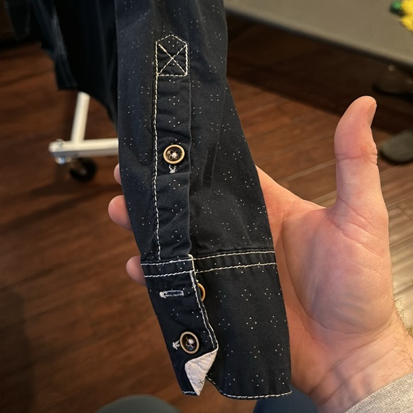 Men’s causal / dress shirt button down - Picture 5 of 5